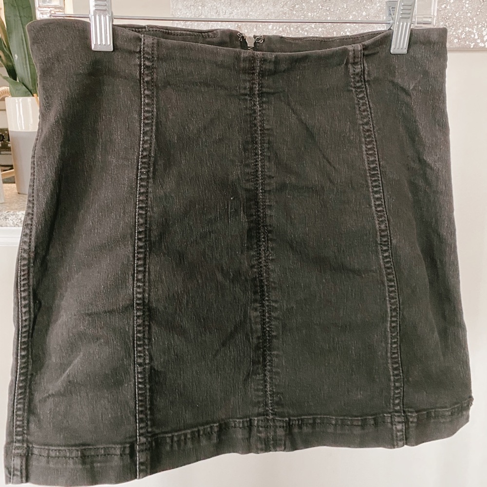 ☆ FREE PEOPLE SKIRT ☆